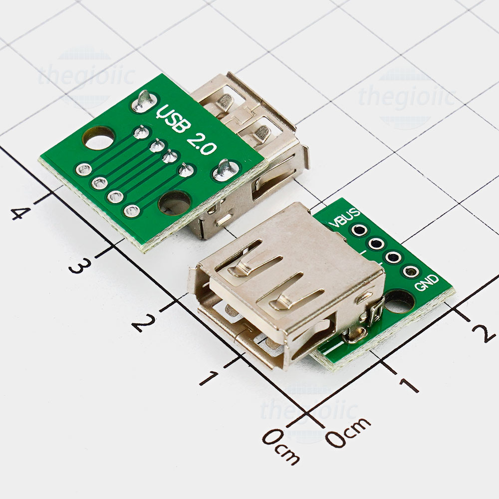 4 chân tiếp xúc của USB A